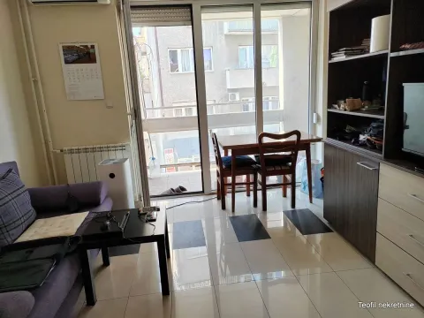 Izdavanje, jednosoban stan, 46m², Bela Crkva, Srbija