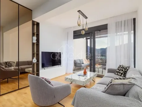 Izdavanje, stan, 69m², Kotor, Crna Gora - image 2