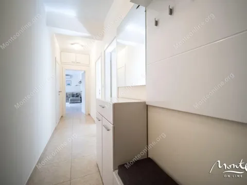 Sale, two bedroom apartment, 75m², Dobrota, Kotor - image 23