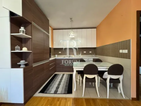 Rent, two bedroom apartment, 74m², City Kvart, Podgorica - image 5