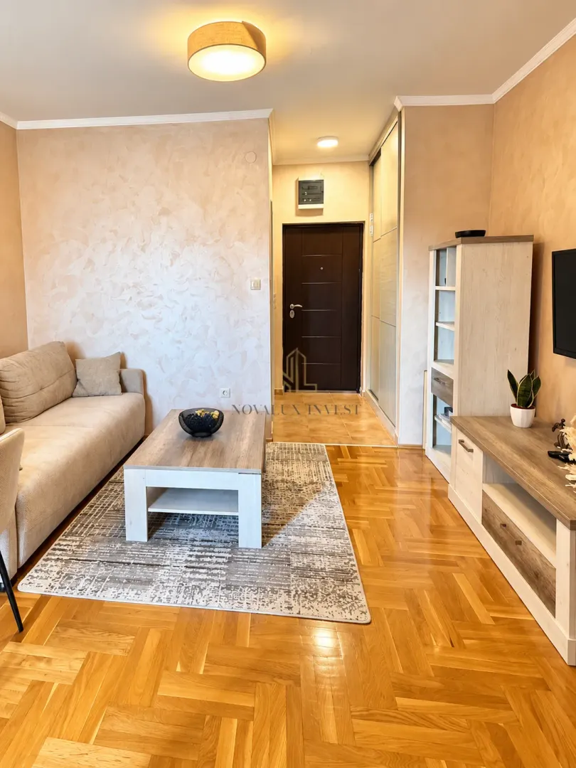 Rent, one bedroom apartment, 30m², Pobrežje, Podgorica