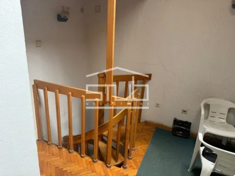 Sale, office space, 32m², Vidikovački venac, Rakovica - image 4