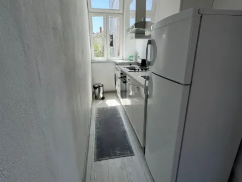 Izdavanje, jednosoban stan, 40m², Bonići, Tivat - image 2