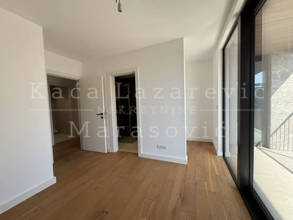 Prodaja, stan, 174m², Lekino Brdo, Voždovac Sve Podlokacije