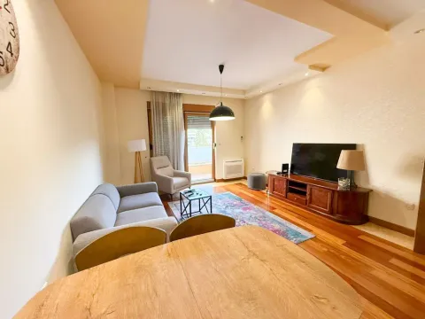 Rent, two bedroom apartment, 75m², Centar, Podgorica - image 1