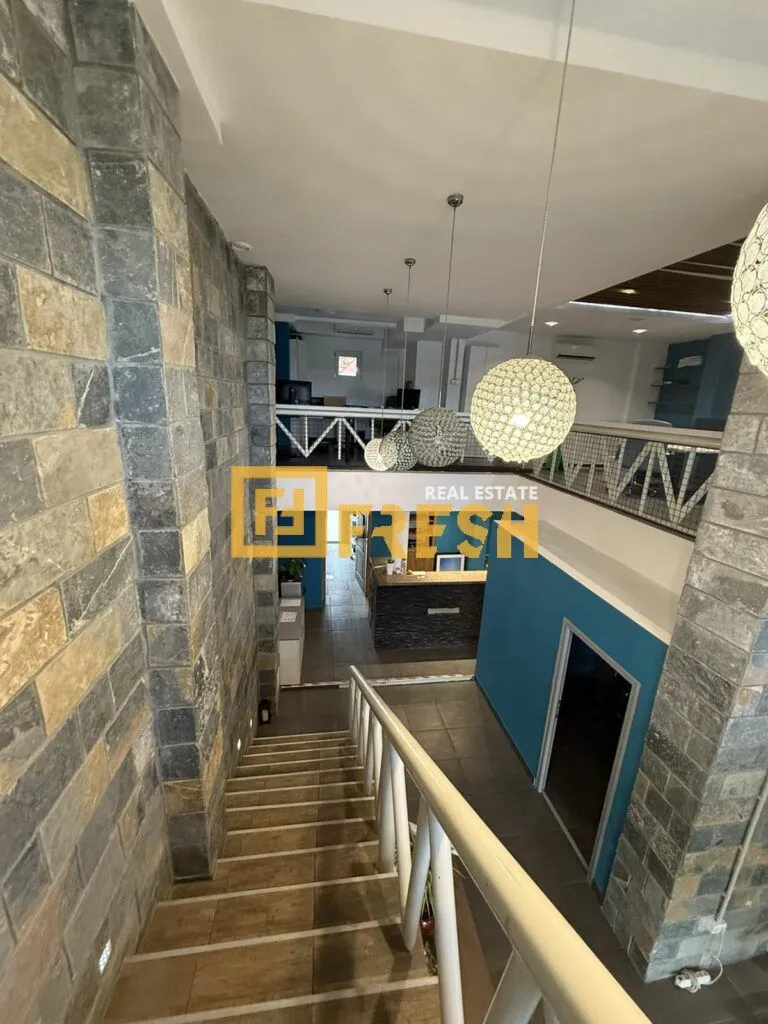 Rent, office space, 245m², Krivi Most, Podgorica