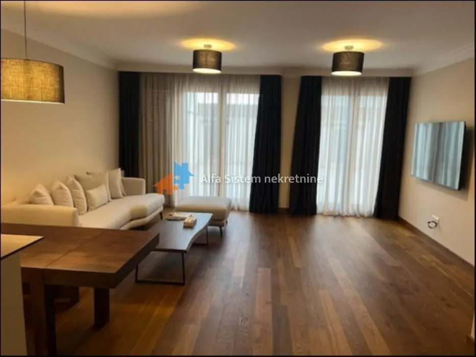 Izdavanje, trosoban stan, 80m², Čubura, Beograd