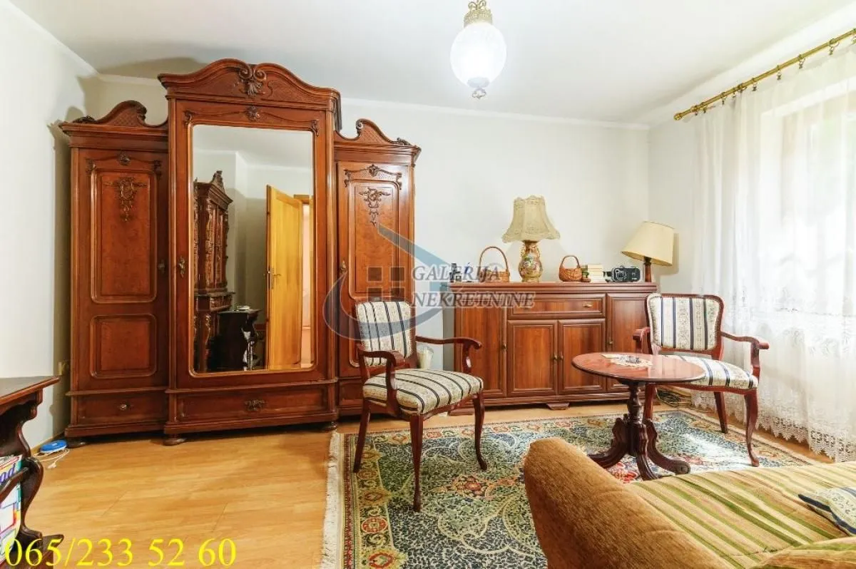 Prodaja, kuća, 300m², Dušanovac, Voždovac Sve Podlokacije