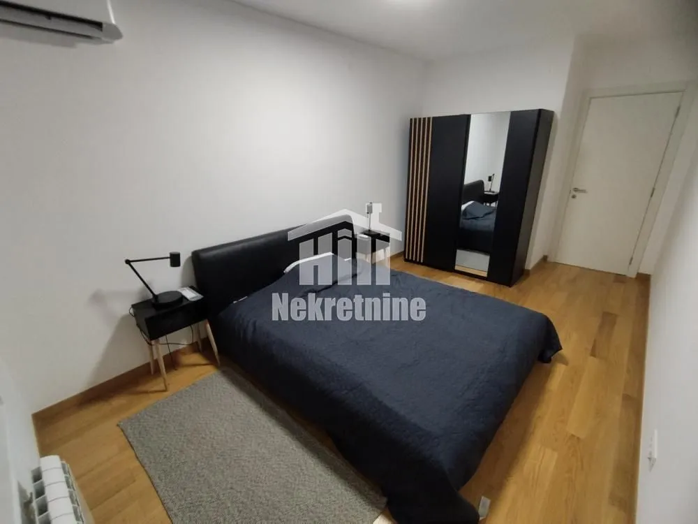 Prodaja, trosoban stan, 78m², Novi Beograd Blok 65, Novi Beograd Sve Podlokacije