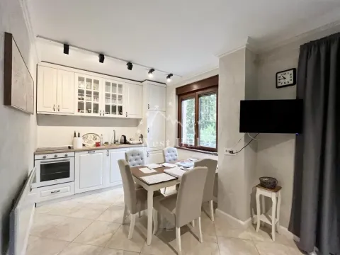 Sale, one bedroom apartment, 57m², Bečići, Budva - image 13
