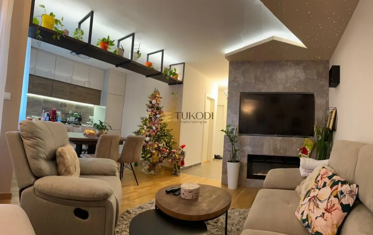Prodaja, trosoban stan, 58m², Sremska Kamenica, Petrovaradin