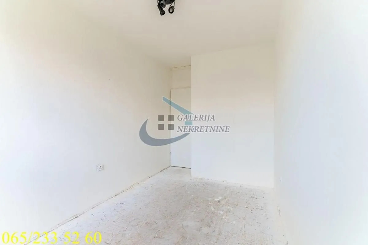 Prodaja, trosoban stan, 77m², Banjica, Voždovac Sve Podlokacije