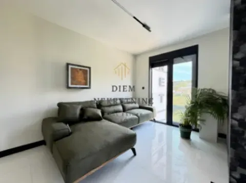 Izdavanje, dvosoban stan, 70m², Zagorič, Podgorica