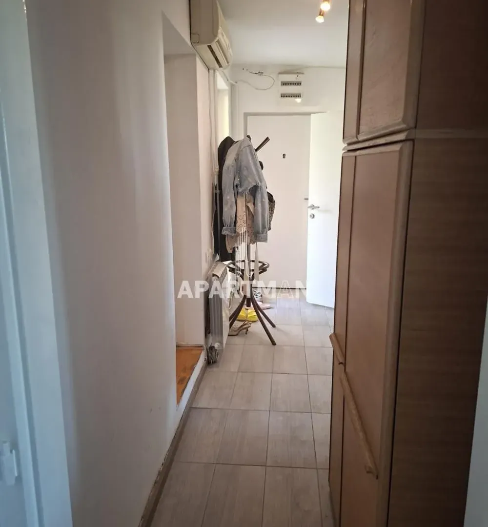 Sale, three bedroom apartment, 77m², Savski Venac, Beograd