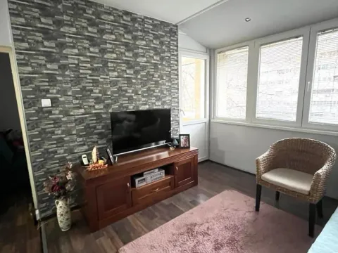 Prodaja, dvosoban stan, 71m², Novi Beograd Blok 37, Novi Beograd Sve Podlokacije - image 3