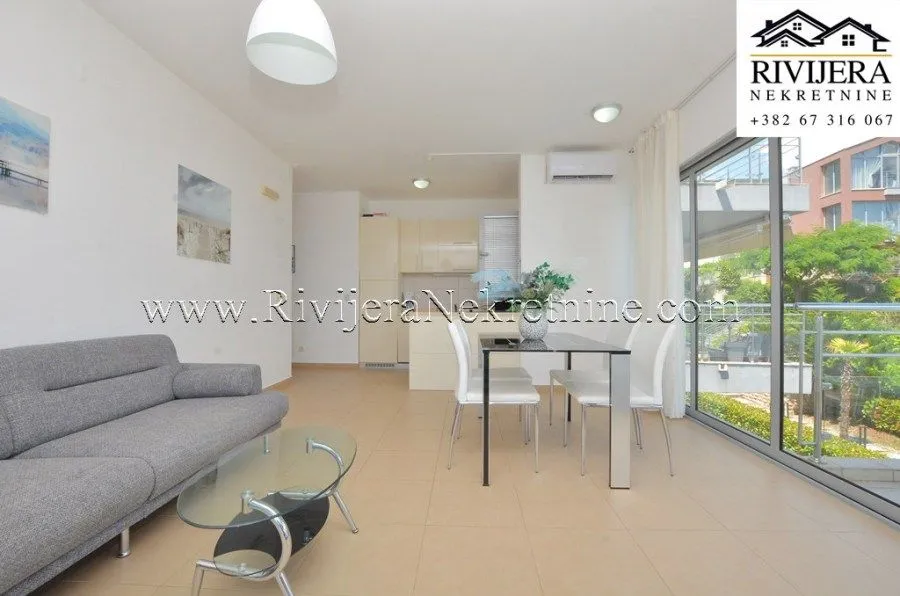 Prodaja, dvosoban stan, 85m², Đenovići, Herceg Novi