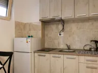 Izdavanje, garsonjera, 20m², Maini, Budva - image 6