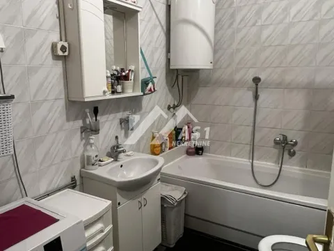 Izdavanje, dvosoban stan, 49m², Centar, Novi Sad - image 10