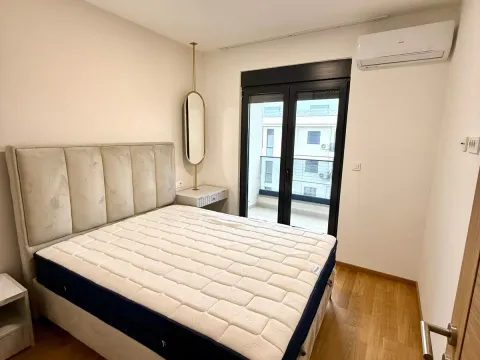 Prodaja, dvosoban stan, 53m², City Kvart, Podgorica - image 8