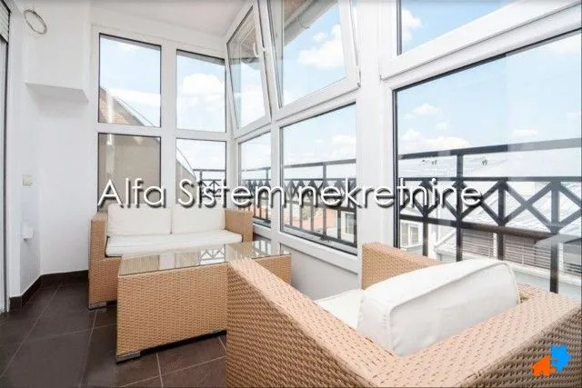Rent, four bedroom apartment, 140m², Đeram Pijaca, Beograd