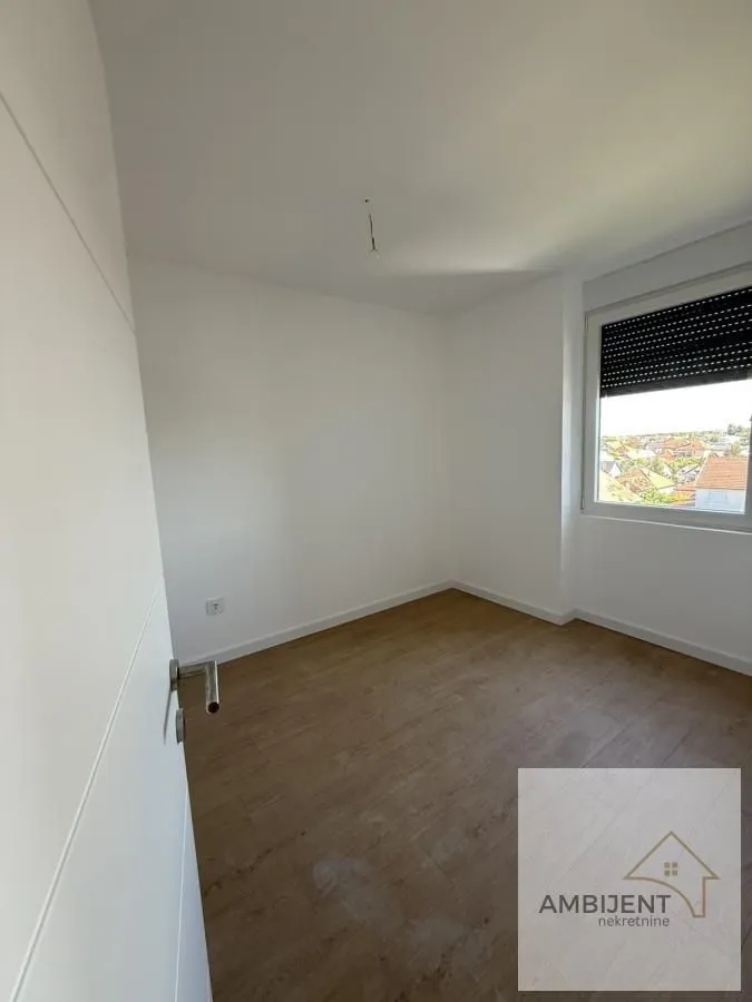 Izdavanje, trosoban stan, 69m², Nova Pazova, Stara Pazova