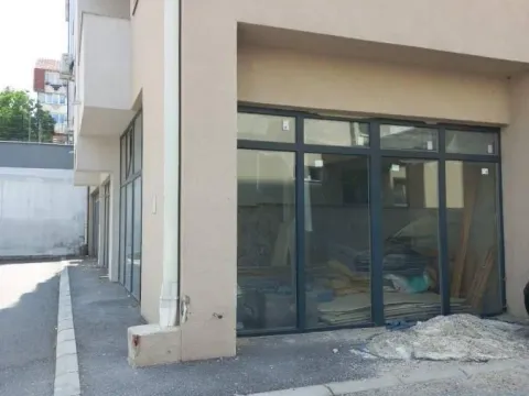 Prodaja, poslovni prostor, 171m², Čukarica, Beograd - image 8