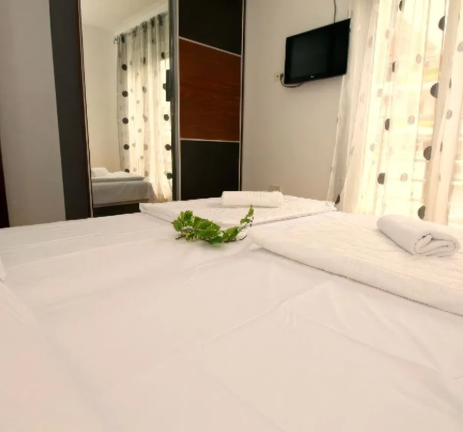 Rent, three bedroom apartment, 80m², Rozino, Budva