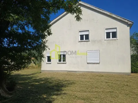 Prodaja, stan, 200m², Beri, Podgorica - image 3