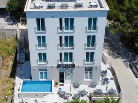 Sale, office space, 735m², Bar, Crna Gora