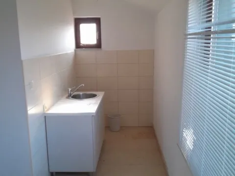 Prodaja, poslovni prostor, 860m², Veternik, Novi Sad Sve Podlokacije - image 5