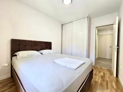 Rent, one bedroom apartment, 45m², Pobrežje, Podgorica - image 4