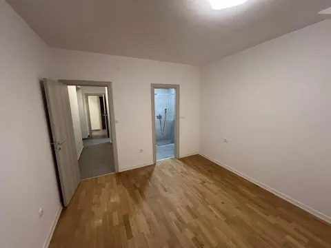 Rent, three bedroom apartment, 105m², Zabjelo, Podgorica - image 16