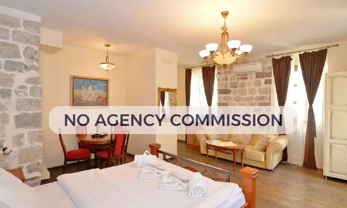 Rent, one bedroom apartment, 115m², Stari Grad Kotor, Kotor