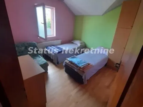 Izdavanje, trosoban stan, 50m², Petrovaradin, Novi Sad - image 4