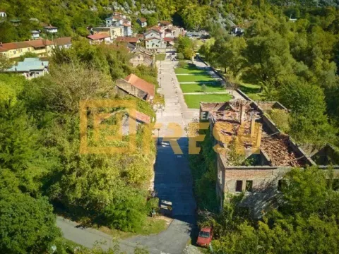 Sale, land lot, 829m², Cetinje, Crna Gora - image 7