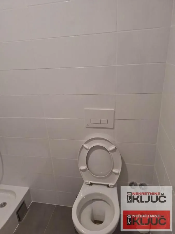 Prodaja, dvosoban stan, 43m², Novo naselje, Novi Sad