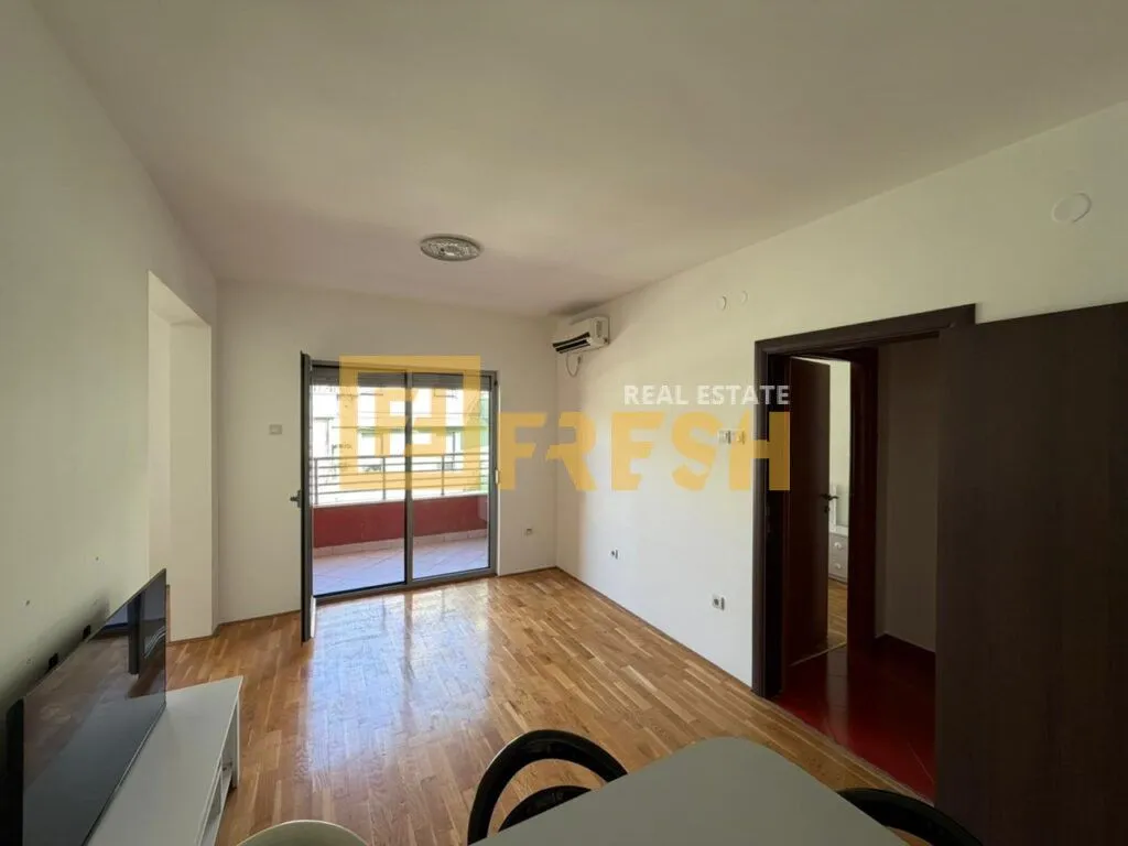 Prodaja, dvosoban stan, 44m², Krivi Most, Podgorica