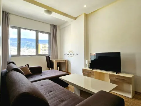 Izdavanje, jednosoban stan, 41m², Centar, Budva - image 2