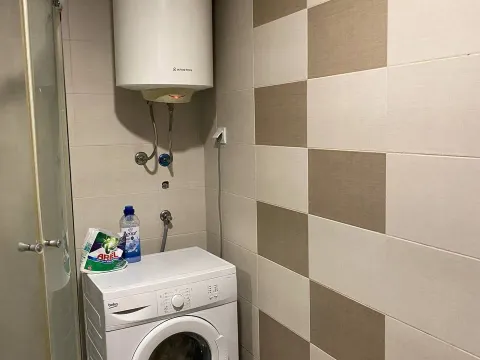 Rent, one bedroom apartment, 50m², Budva, Crna Gora - image 6