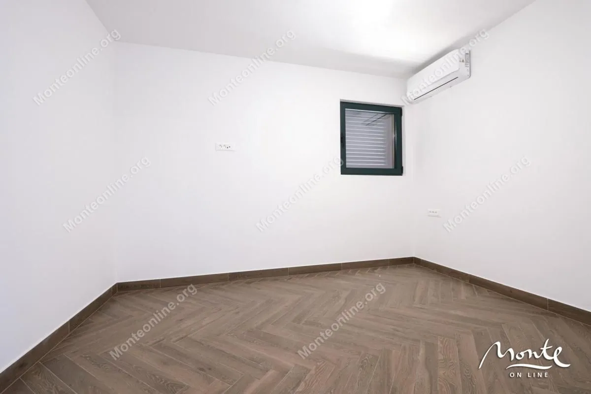 Prodaja, trosoban stan, 96m², Krašići, Tivat