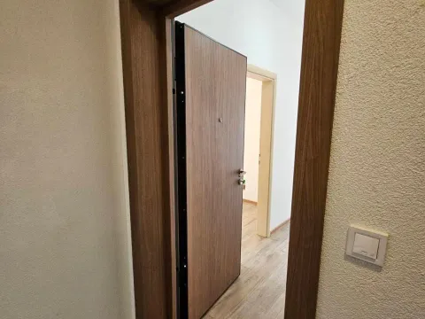 Sale, two bedroom apartment, 56m², Petrovac, Budva - image 9