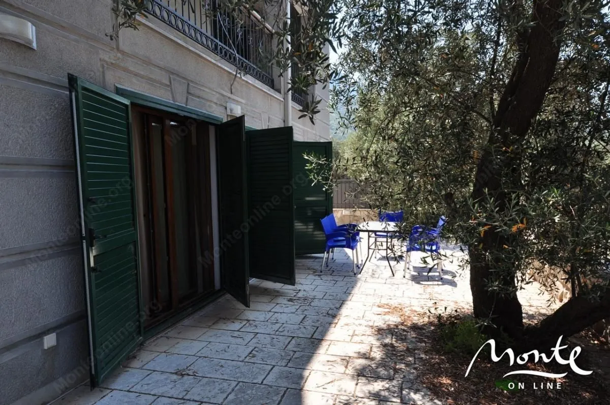 Sale, house, 644m², Pržno, Budva