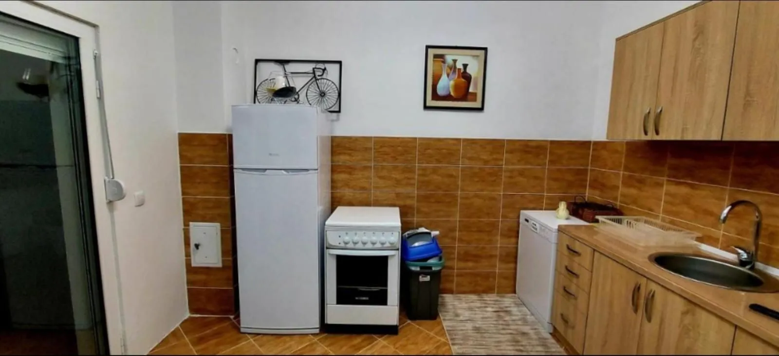 Izdavanje, dvosoban stan, 100m², Ilino, Bar