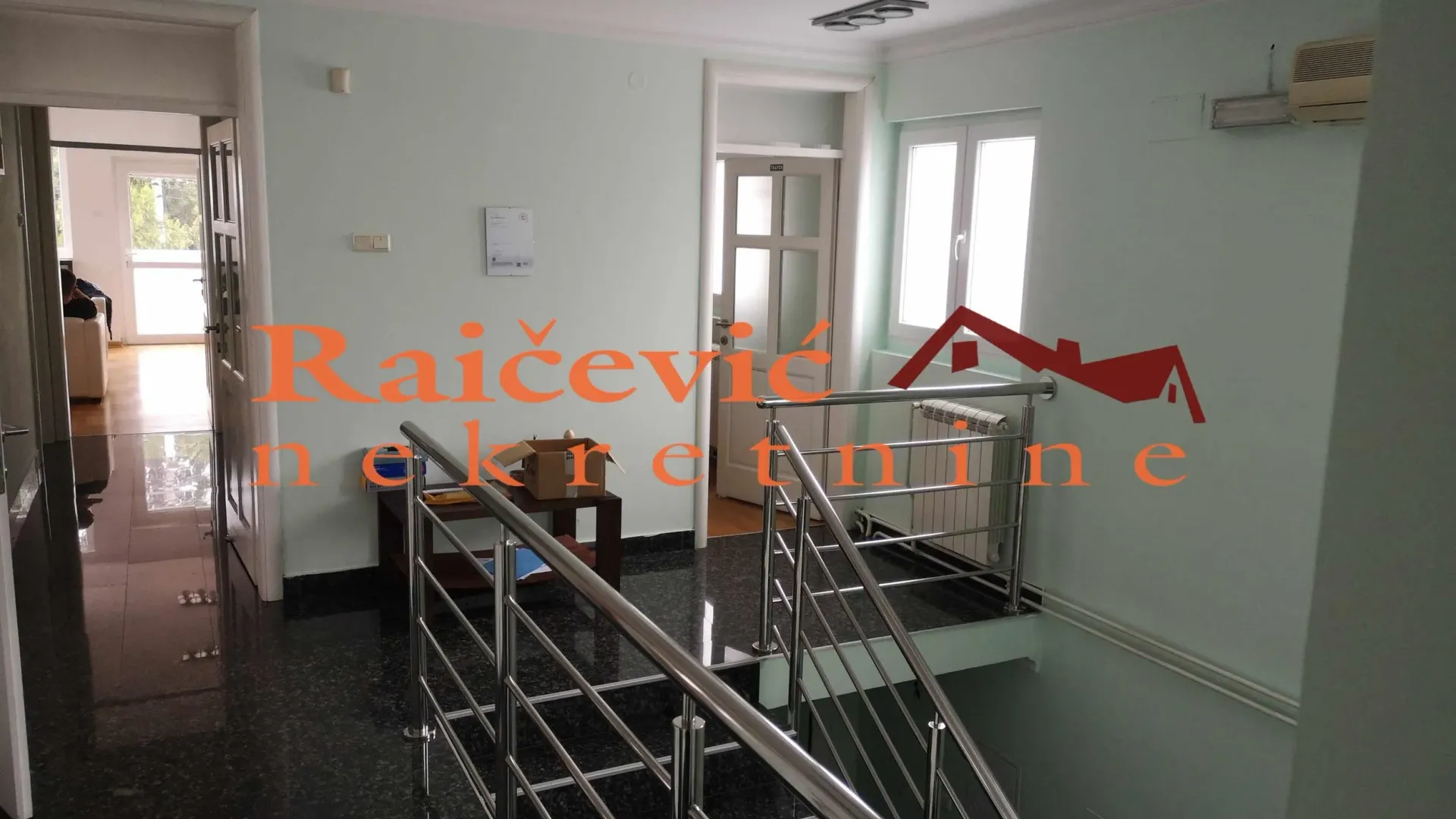Sale, office space, 299m², Lekino Brdo, Voždovac Sve Podlokacije