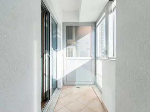 Rent, one bedroom apartment, 50m², Centar, Podgorica - image 11