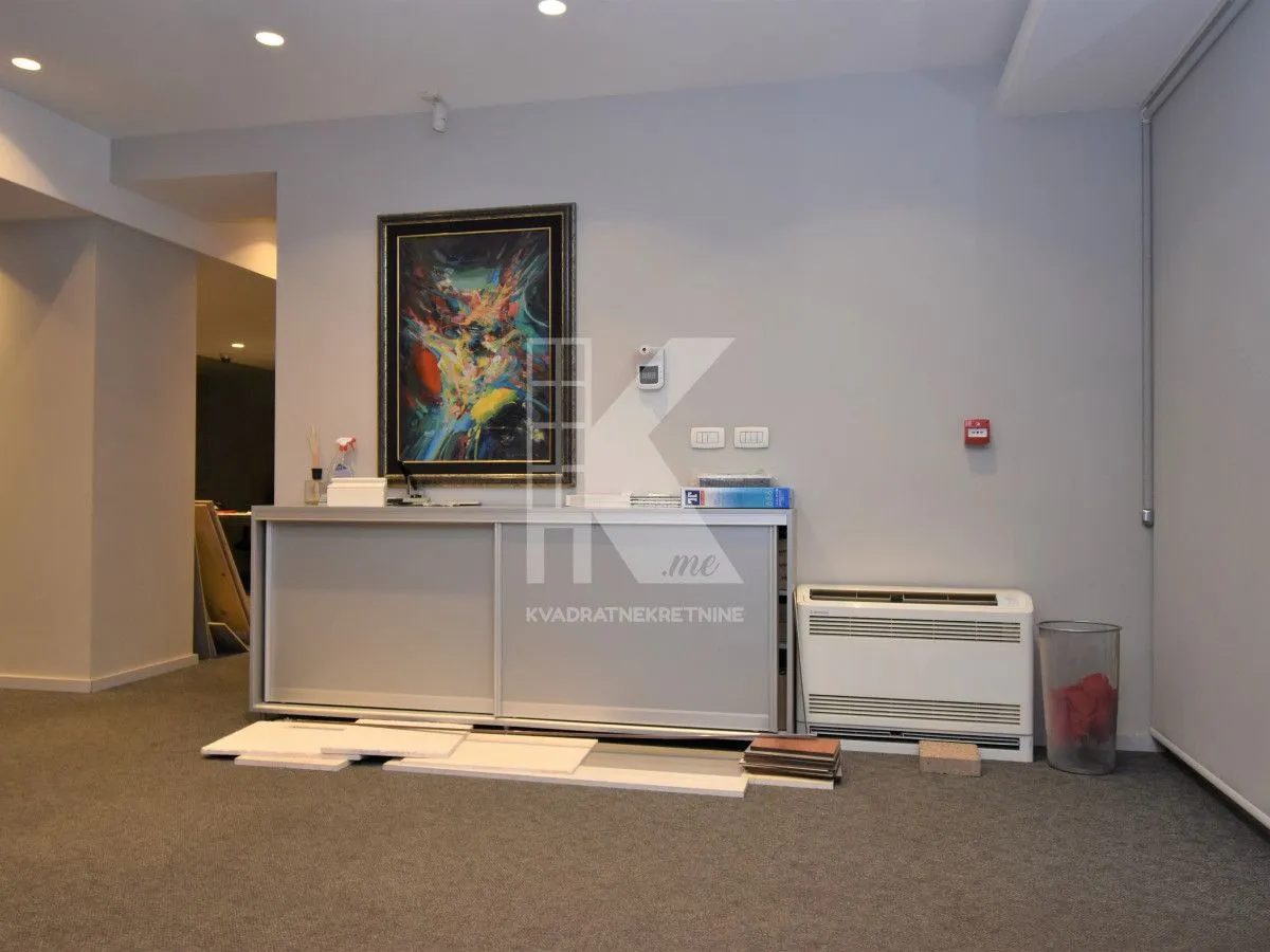 Rent, office space, 177m², City Kvart, Podgorica