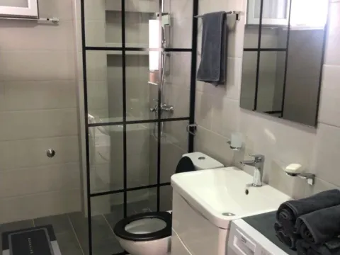 Izdavanje, jednosoban stan, 68m², Centar, Podgorica - image 11