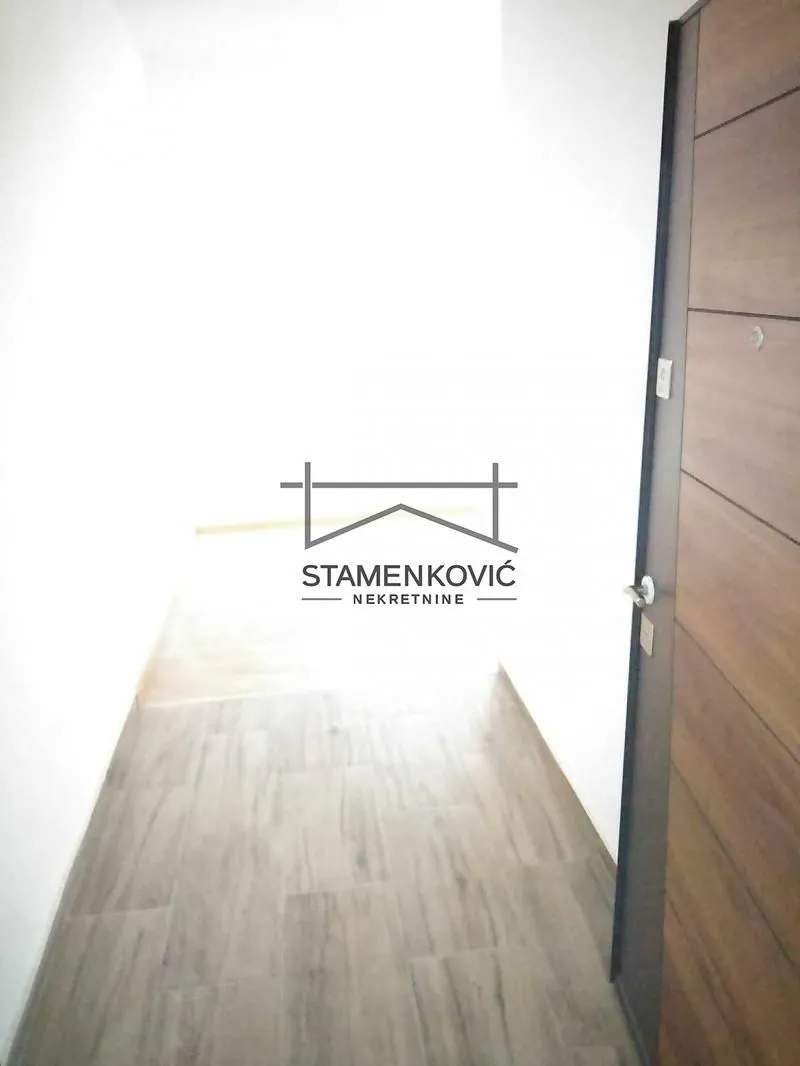 Prodaja, trosoban stan, 82m², Veternik, Novi Sad Sve Podlokacije
