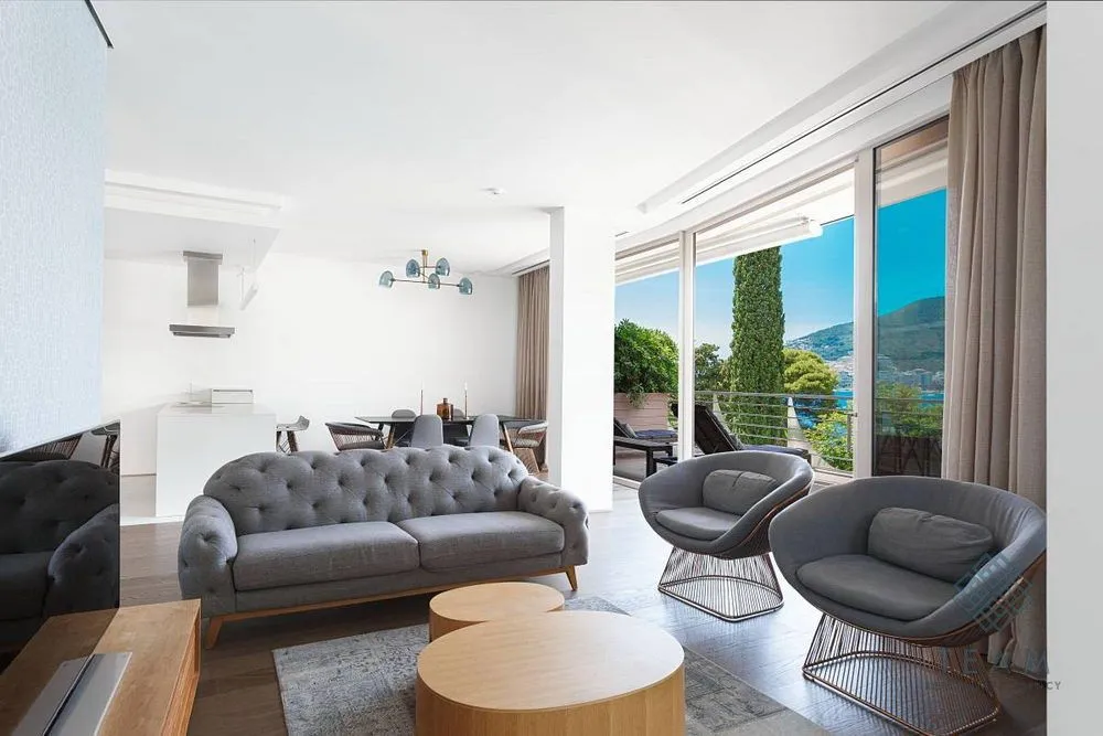 Sale, two bedroom apartment, 178m², Dukley Gardens, Budva