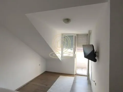 Prodaja, trosoban stan, 78m², Pantelej, Niš - image 17